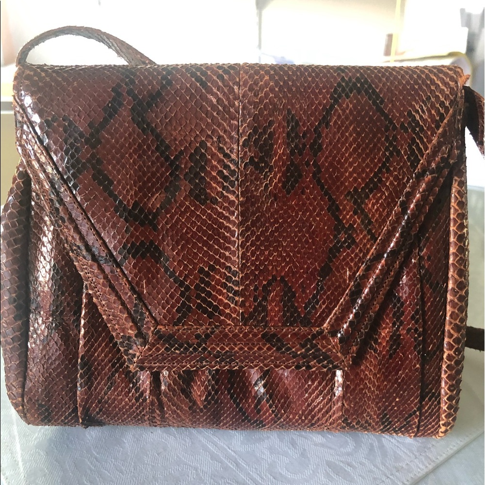 W.A. Thomson and Co of NY-Paris leather purse.